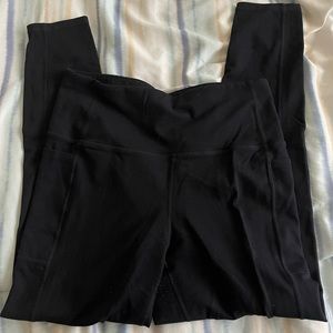 Black leggings with pockets